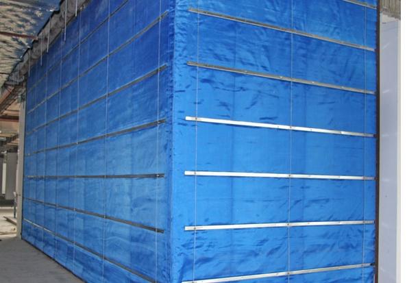 特級(jí)無(wú)機(jī)布折疊拉升防火卷簾門(mén)